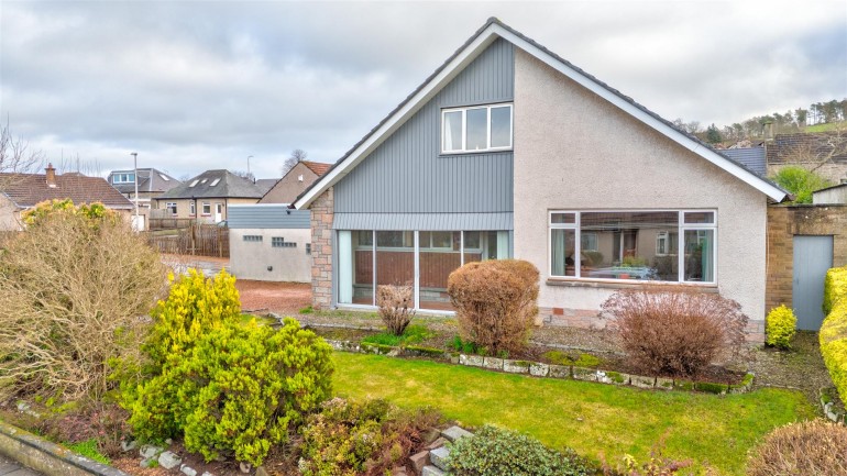 1, Potters Park Crescent, Forfar