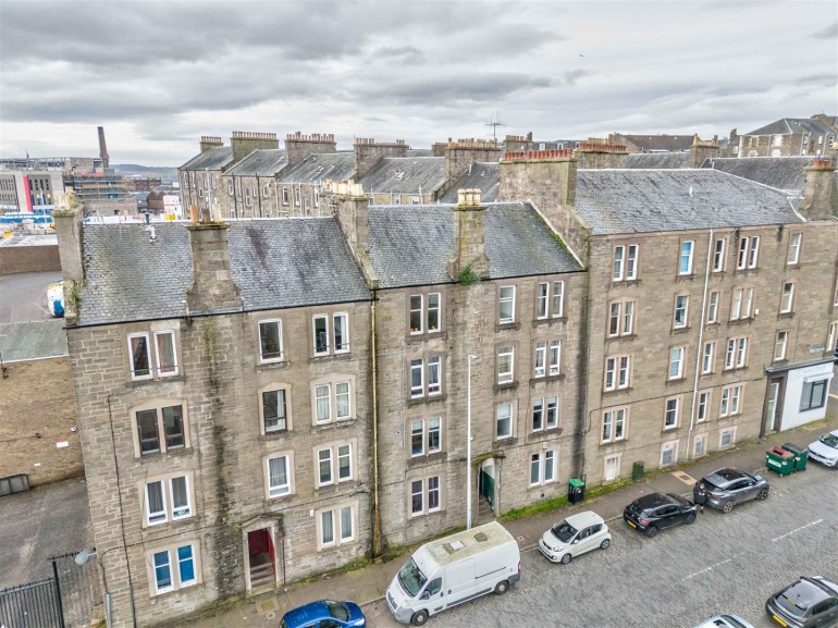 34 1/0, Forest Park Place, Dundee