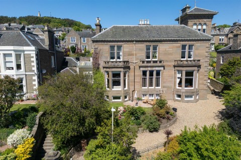View Full Details for 3A, Douglas Terrace, Dundee