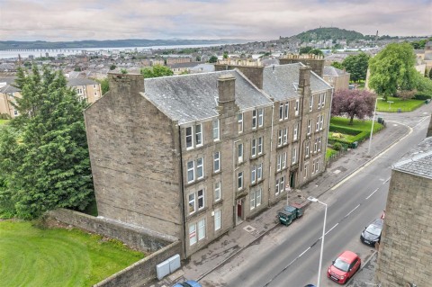 View Full Details for 28, Clepington Road, Dundee