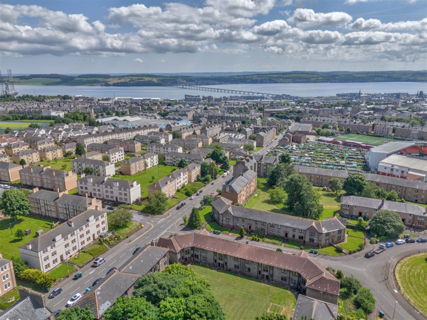 Images for Fleming Gardens East, Dundee