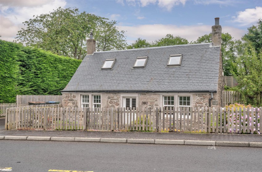 Images for Rosebank Cottage, 121 Main Street, Longforgan, Dundee