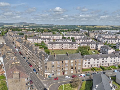 View Full Details for 2R 2, Wedderburn Street, Dundee