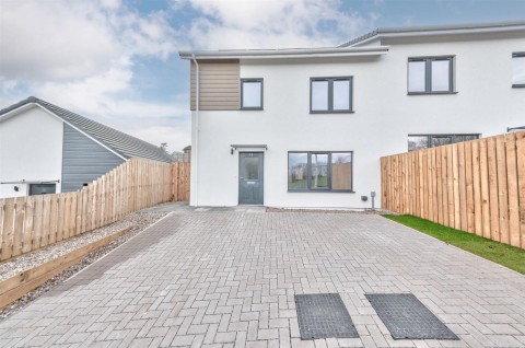 View Full Details for 15, Tulloch Crescent, Dundee