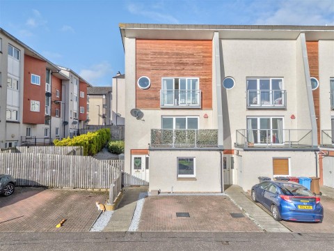 View Full Details for 18, Eden Bank, Dundee